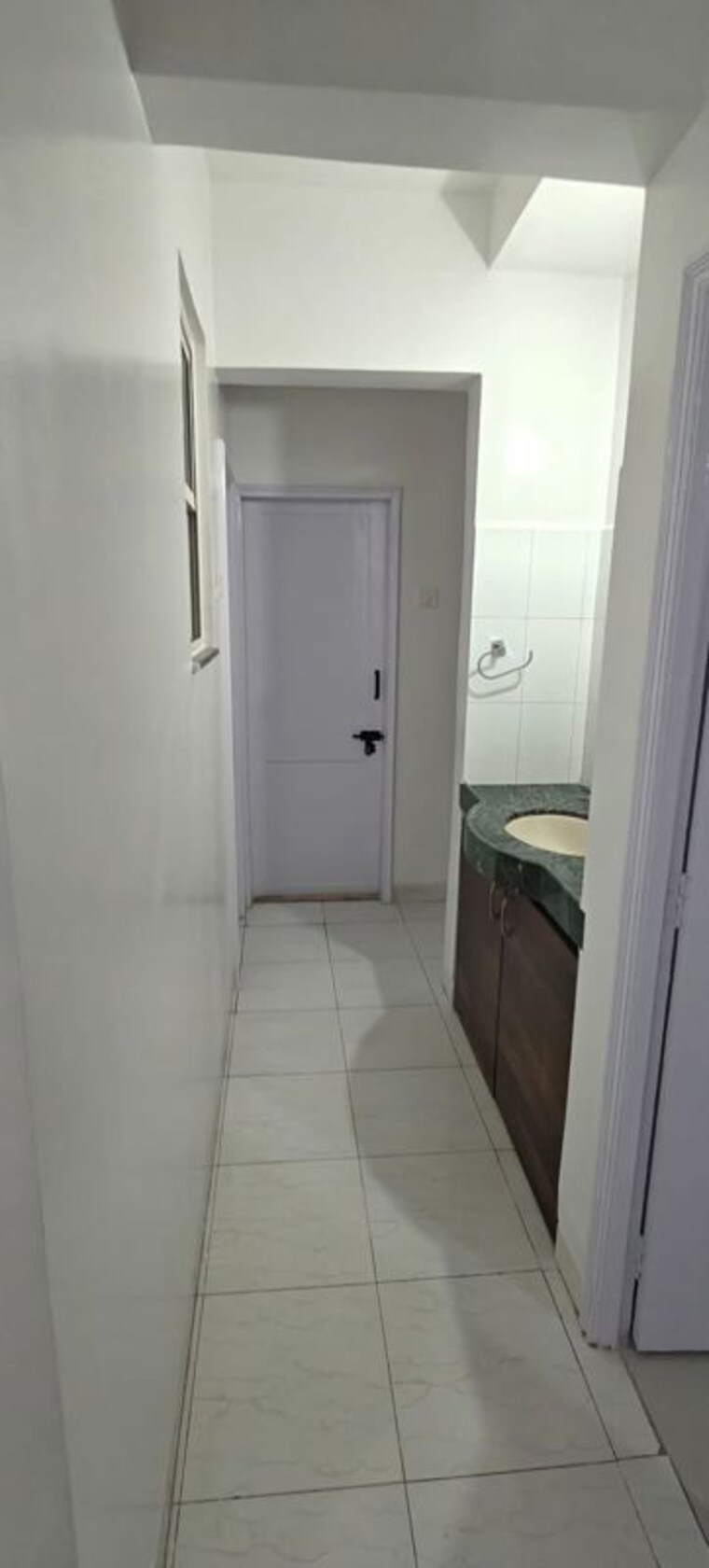 Bathroom, yash-classic 2 Bedroom 1100 Sq.Ft. Apartment In Pashan Sus Road Pune 10622231