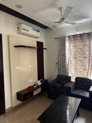 Team Area in 2 BHK Builder Floor at Aerocity – for Rent