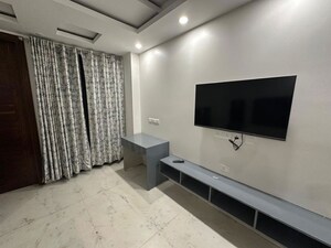Bedroom in 1 BHK Builder Floor at Sector 56 – for Rent