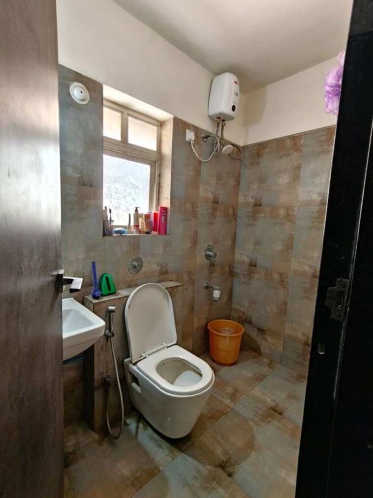 Bathroom, puranik-abitante 2 Bedroom 725 Sq.Ft. Apartment In Bavdhan Pune 10622276