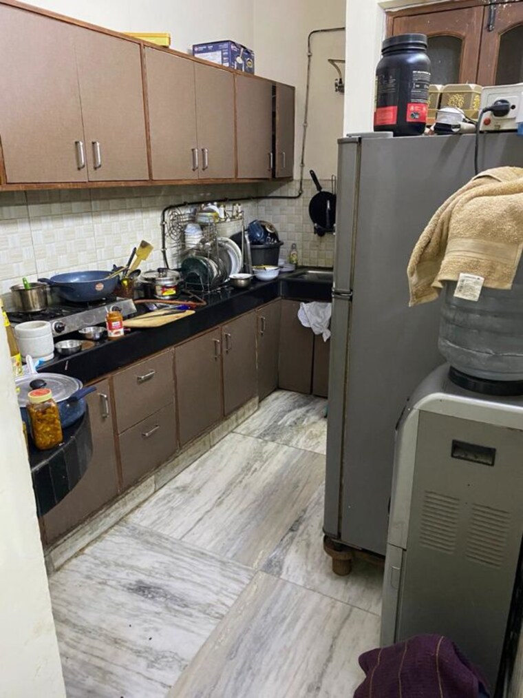 Kitchen, sector 41 2 Bedroom 180 Sq.Mt. Villa In Sector 41 Noida 10576921