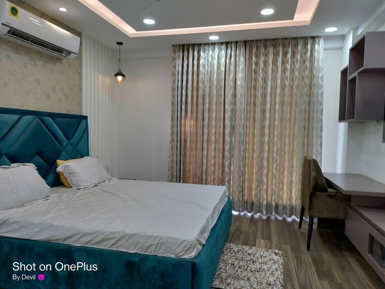 Bedroom, dlf-the-wellington-estate 3 Bedroom 1550 Sq.Ft. Apartment In Dlf Phase V Gurgaon 10622290