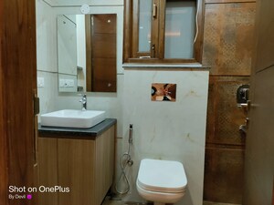 Bathroom in 3 BHK Apartment at DLF The Wellington Estate, Dlf Phase V – for Rent