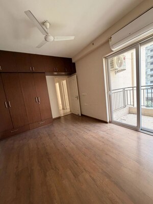 Room in 2 BHK Builder Floor at Sector 23 – for Rent