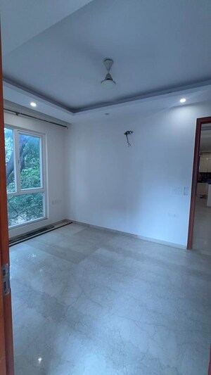 Room in 3 BHK Builder Floor at Kalkaji – for Rent