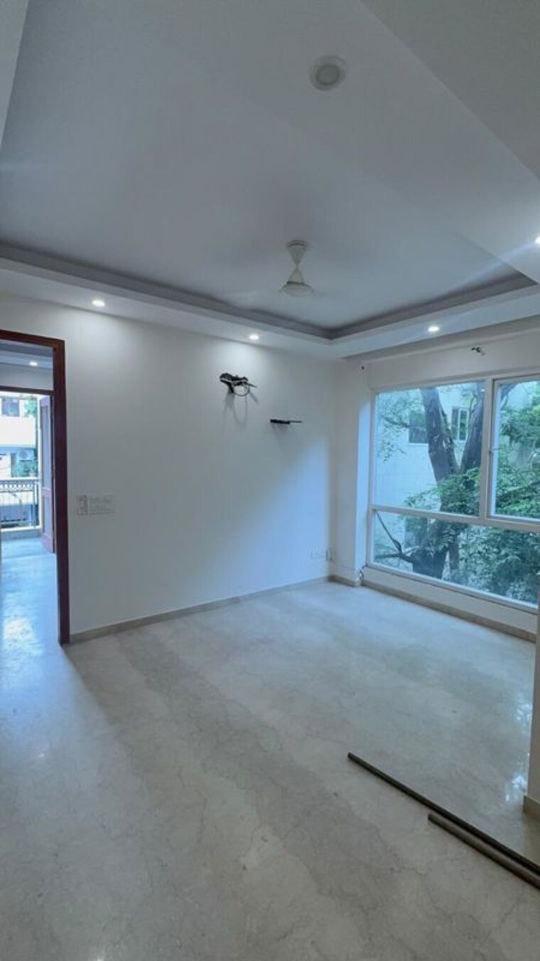 Room, kalkaji 3 Bedroom 900 Sq.Ft. Builder Floor In Kalkaji Delhi 10622311