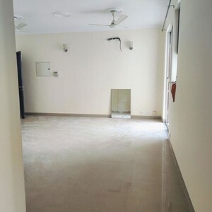 Bathroom in 2 BHK Builder Floor at Sector 23 – for Rent