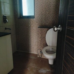 Bathroom in 2 BHK Builder Floor at Sector 23 – for Rent