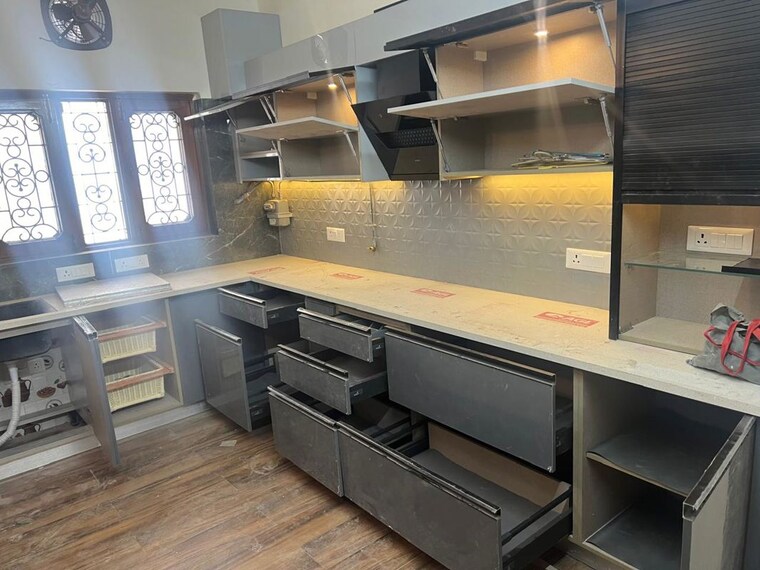 Kitchen, sector 40 3 Bedroom 200 Sq.Mt. Villa In Sector 40 Noida 10622356