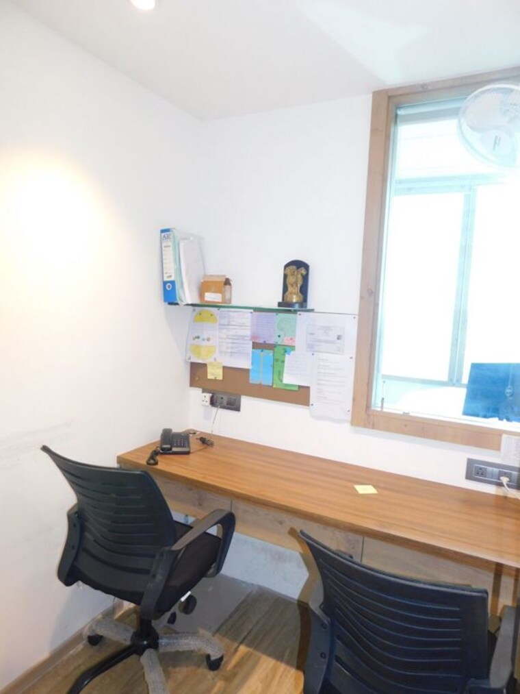 Team Area, knox-plaza Commercial Office Space 350 Sq.Ft. In Malad West Mumbai 10622370
