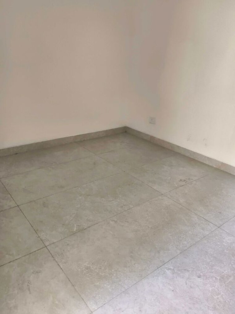 Room, sector 22 2 Bedroom 1250 Sq.Ft. Builder Floor In Sector 22 Gurgaon 10622393