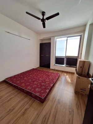 Bedroom in 2 BHK Builder Floor at Sector 22 – for Rent