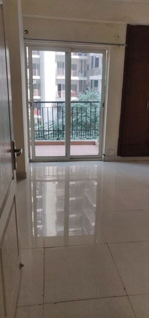 1 BHK Apartment For Rent in Maxblis Grand Wellington, Sector 75