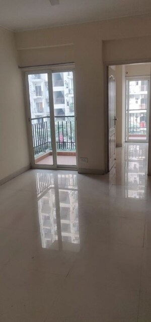 Room in 1 BHK Apartment at Maxblis Grand Wellington, Sector 75 – for Rent