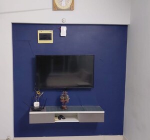 Furnished Amenities in 1 BHK Apartment at Rishab Anton CHS, Kandivali West – for Rent