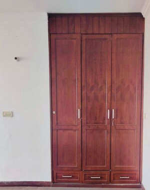 Furnished Amenities in 2 BHK Builder Floor at Sector 21 – for Rent