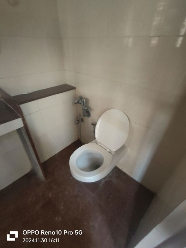 Bathroom, hiranandani-brentwood-mumbai 2 Bedroom 1050 Sq.Ft. Apartment In Powai Mumbai 10622438