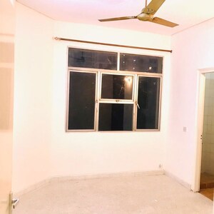 2 BHK Builder Floor For Rent in Sector 21