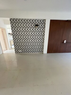Room in 2 BHK Builder Floor at Sector 22 – for Rent