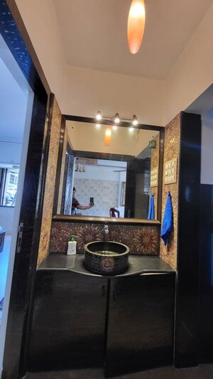 Furnished Amenities in 3 BHK Apartment at Royal Classic Co Op Society, Andheri West – for Rent