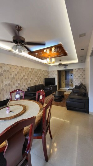 Team Area in 3 BHK Apartment at Royal Classic Co Op Society, Andheri West – for Rent