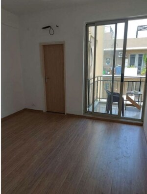 Room in 2 BHK Builder Floor at Sector 22 – for Rent