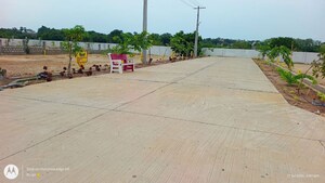   Plot at Vadlamudi – for Sale