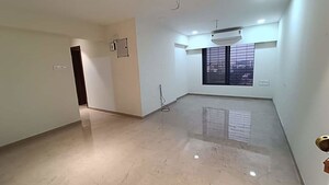 Room in 2 BHK Apartment at Mamta Apartment Andheri, Andheri West – for Rent