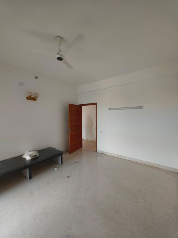 Room, rmz-latitude 4 Bedroom 4000 Sq.Ft. Apartment In Hebbal Bangalore 10622522