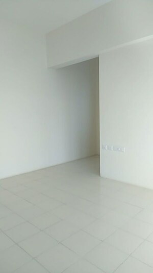 Room in 3 BHK Apartment at Sheth Auris Serenity Tower 1, Malad West – for Rent