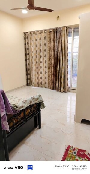Master Bedroom in 2 BHK Apartment at The Heights, Andheri East – for Rent