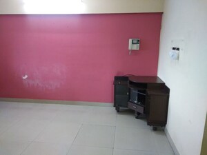 Room in 2 BHK Apartment at B.U.Bhandari Everglade, Kharadi – for Rent
