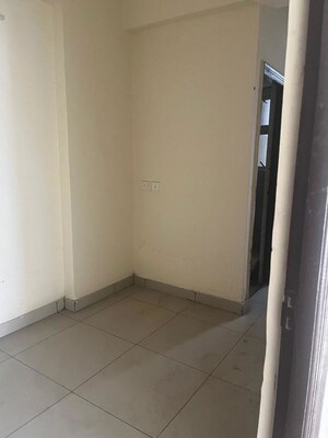 2.5 BHK Apartment For Sale in Panchsheel Greens II, Sector 16 Greater Noida