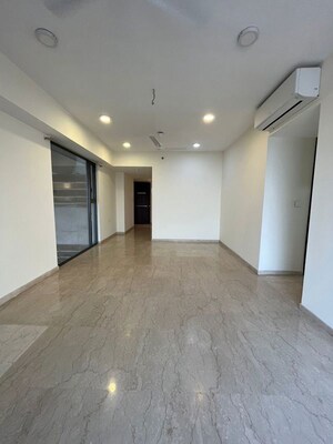 Room in 4 BHK Apartment at Dosti Eastern Bay Phase 2, Wadala – for Sale