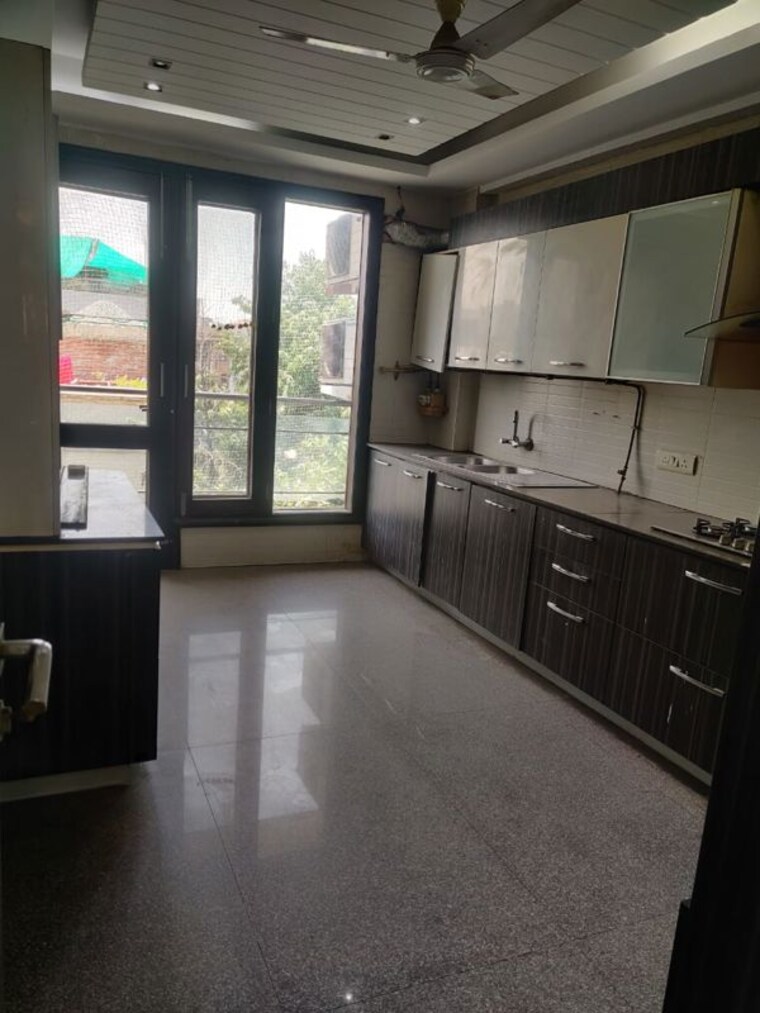 Kitchen, greater kailash i 3 Bedroom 208 Sq.Yd. Builder Floor In Greater Kailash I Delhi 10622594