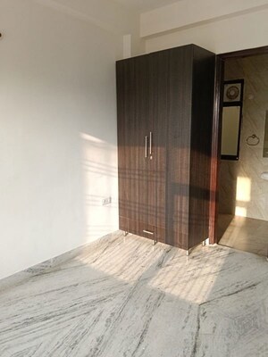 Room in 2 BHK Builder Floor at Sushant Lok I – for Rent