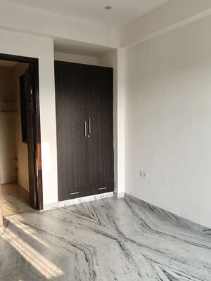 Room in 2 BHK Builder Floor at Sushant Lok I – for Rent