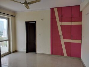 Building Lobby in 3 BHK Builder Floor at Sector 22 – for Rent