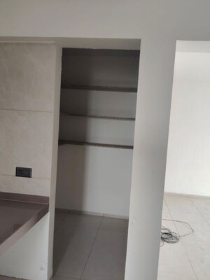Room in 3 BHK Apartment at Thaltej – for Rent