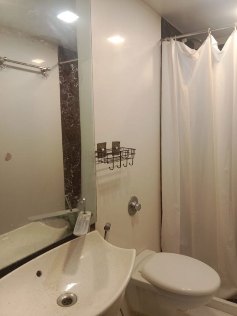 Bathroom, regal-apartment 2 Bedroom 1000 Sq.Ft. Apartment In Santacruz West Mumbai 10622639
