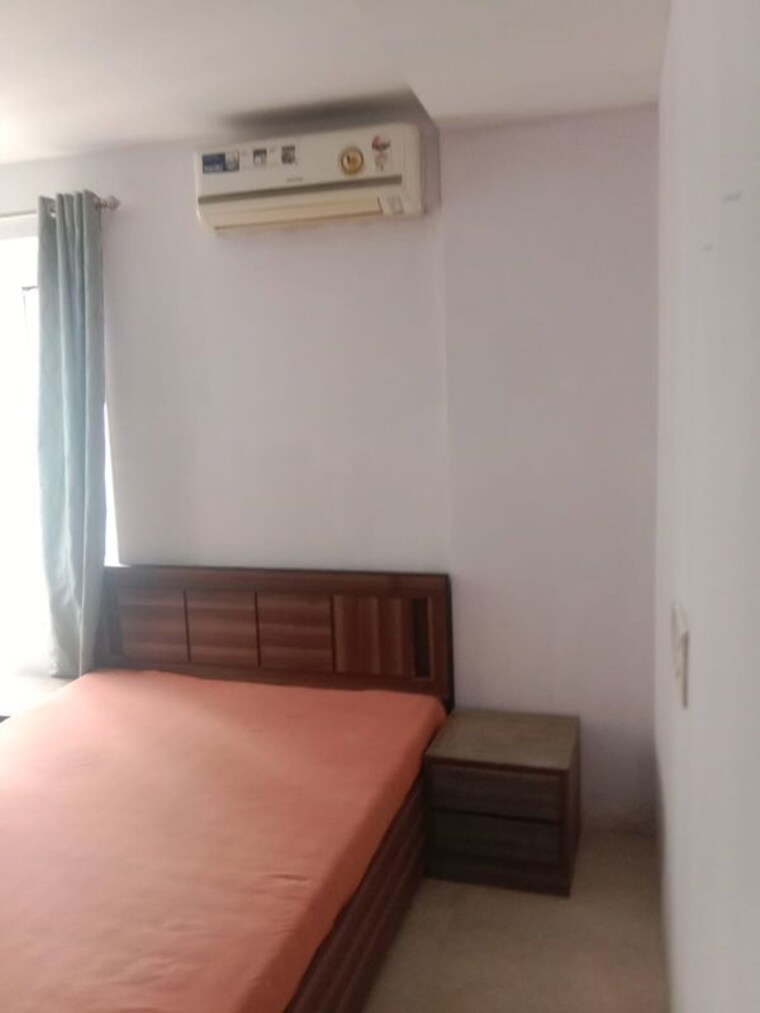 Room, regal-apartment 2 Bedroom 1000 Sq.Ft. Apartment In Santacruz West Mumbai 10622639