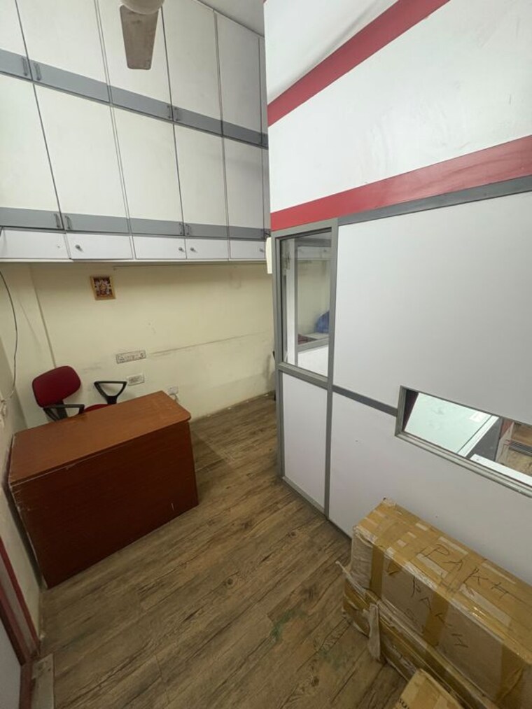 Kitchen, apollo-industrial-estate Commercial Office Space 240 Sq.Ft. In Andheri East Mumbai 10622601