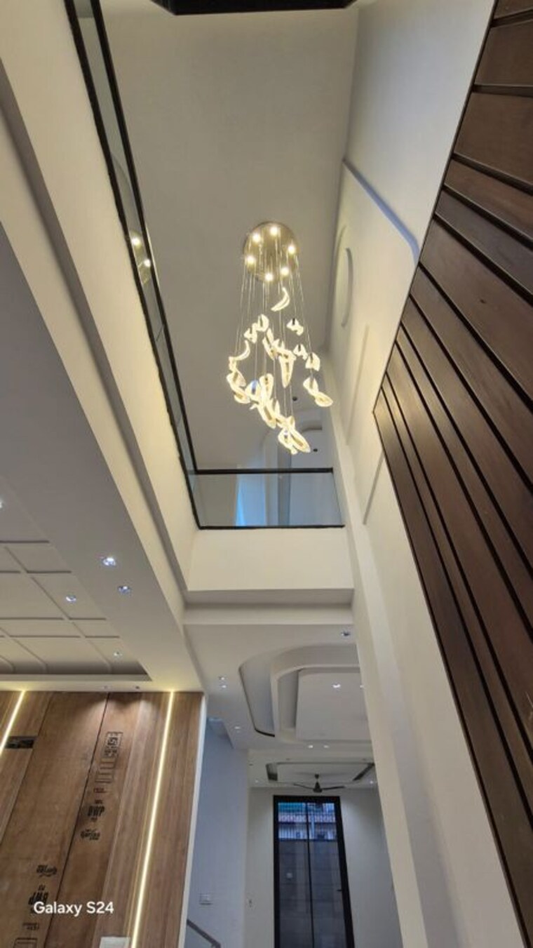 undefined, sector 125 6+ Bedroom 265 Sq.Yd. Independent House In Sector 125 Mohali 10622647