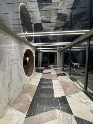 Attached Bathroom in 4 BHK Builder Floor at Dlf Phase I – for Rent