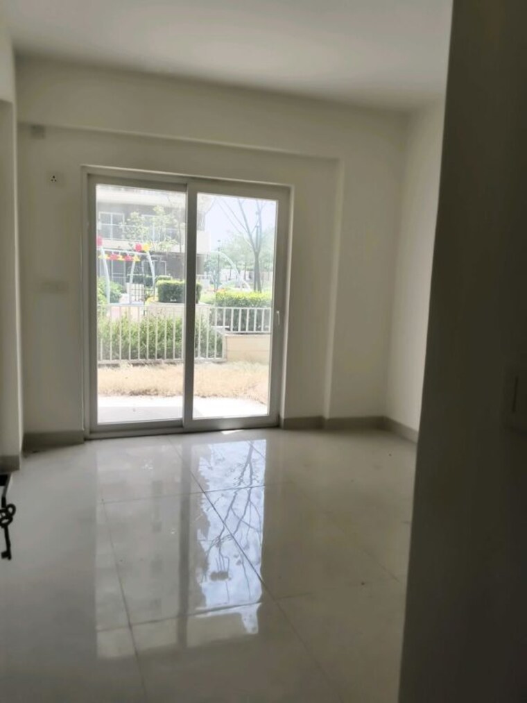 Room, sector 21 3 Bedroom 1550 Sq.Ft. Builder Floor In Sector 21 Gurgaon 10622666