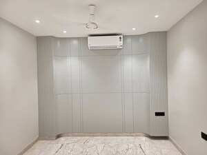 Building Lobby in 3 BHK Builder Floor at Sector 55 – for Sale