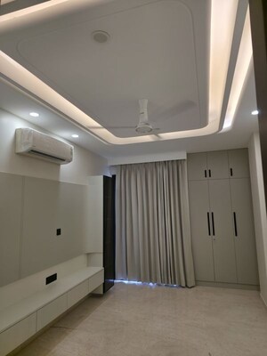 Building Lobby in 3 BHK Builder Floor at Sector 55 – for Sale