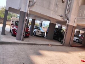 Parking in 1.5 BHK Apartment at Pate West Coast Park, Shivane – for Rent