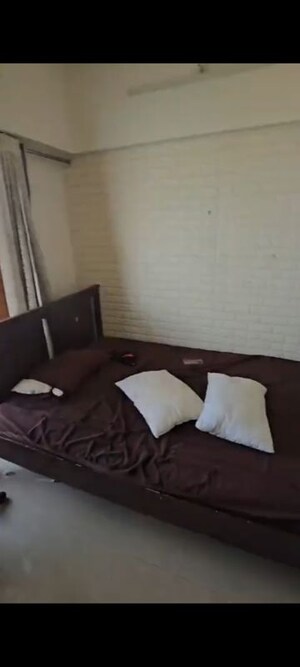 Bedroom in 1 BHK Apartment at Nivant Apartment Vile Parle, Vile Parle West – for Rent