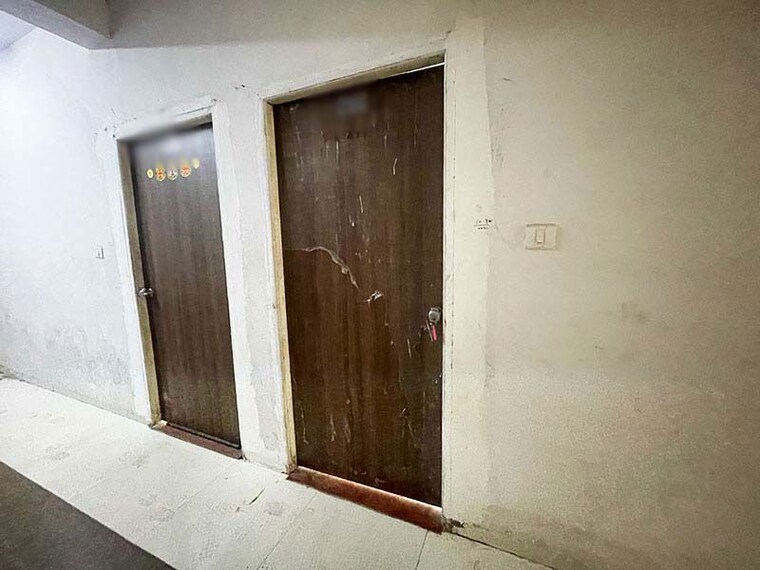 Room, maninagar east 2 Bedroom 127 Sq.Yd. Apartment In Maninagar East Ahmedabad 10622719